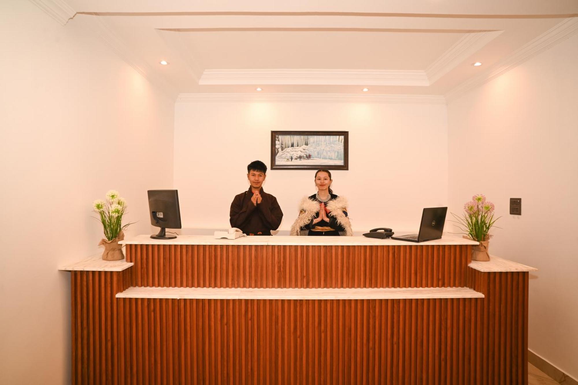 Hotel Ladakh Hills เลห์ ภายนอก รูปภาพ