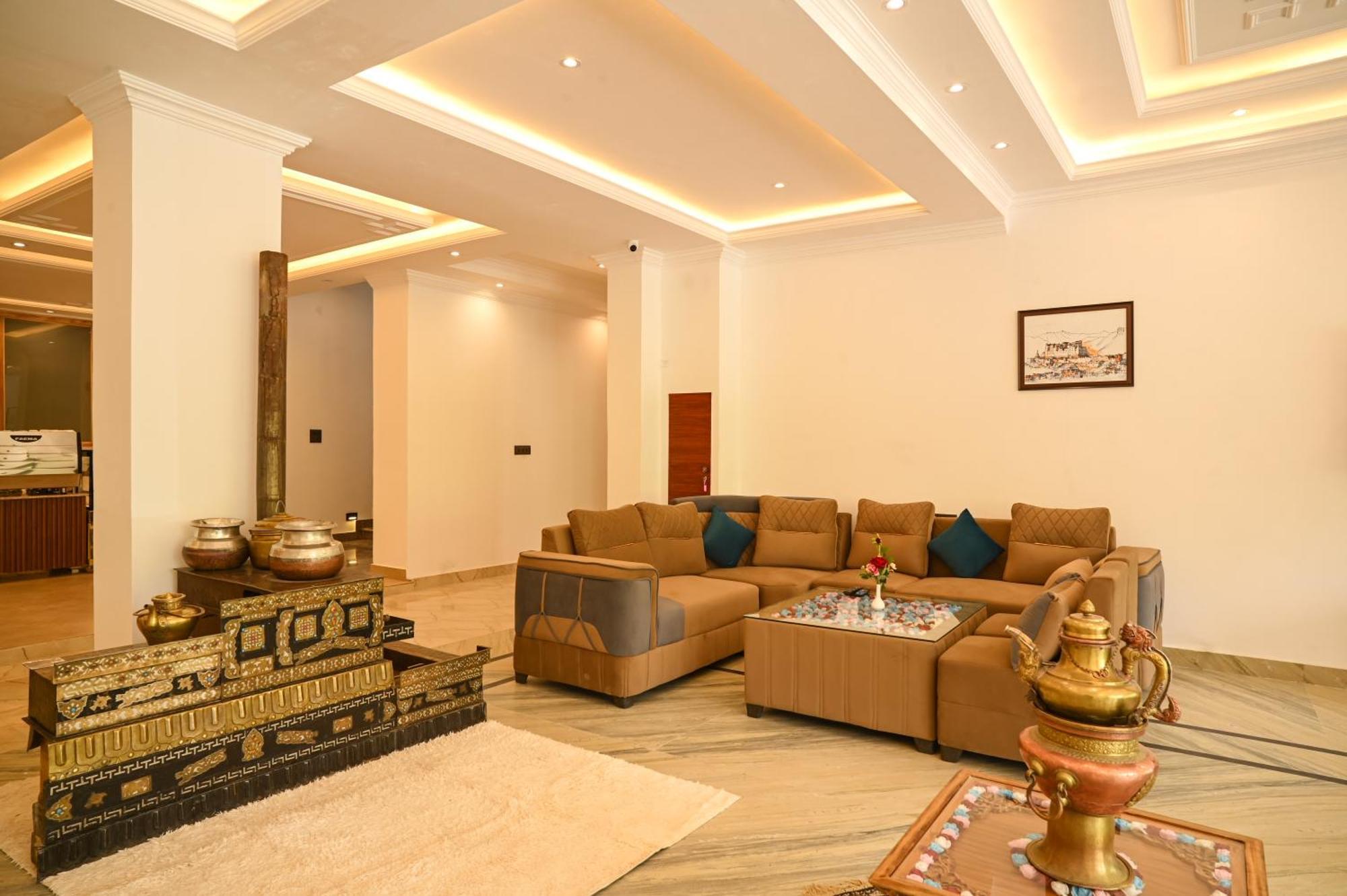 Hotel Ladakh Hills เลห์ ภายนอก รูปภาพ